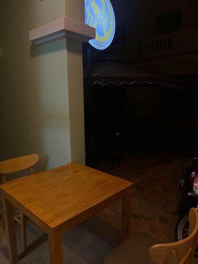 דואונג דונג Golden Dragon Hotel מראה חיצוני תמונה